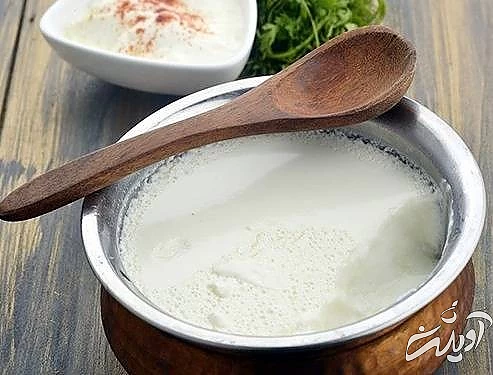 علت آب انداختن ماست